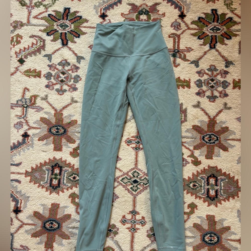 Lululemon leggings size 4